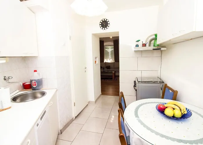 شقة Barakuda سبليت